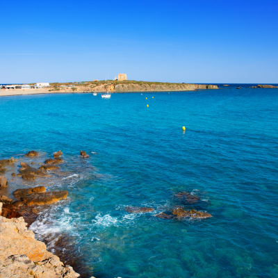En el puerto deportivo, brindamos experiencias acuáticas